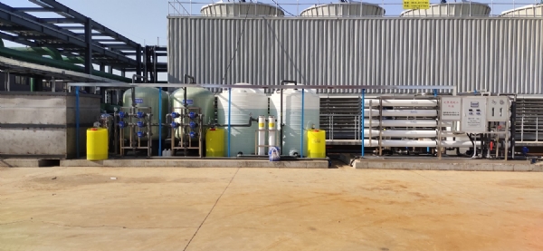 【川一股份】20噸單級反滲透設備安裝現場